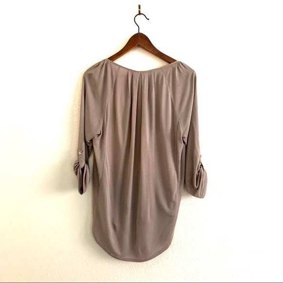 Tiny Anthropologie Embroidered Henley Top Taupe - Picture 4 of 7